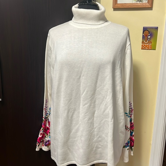 Linea by Louis Dell'Olio Sweaters - Linea by Louis Dell’olio Embroidered Turtleneck Sweater